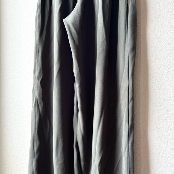 Lululemon Noir Pant Dark Olive Green Size 2 - Picture 11 of 16